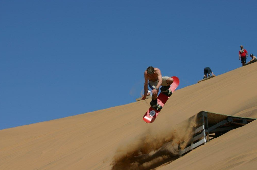 namibia namib dunes sandboarding activites people